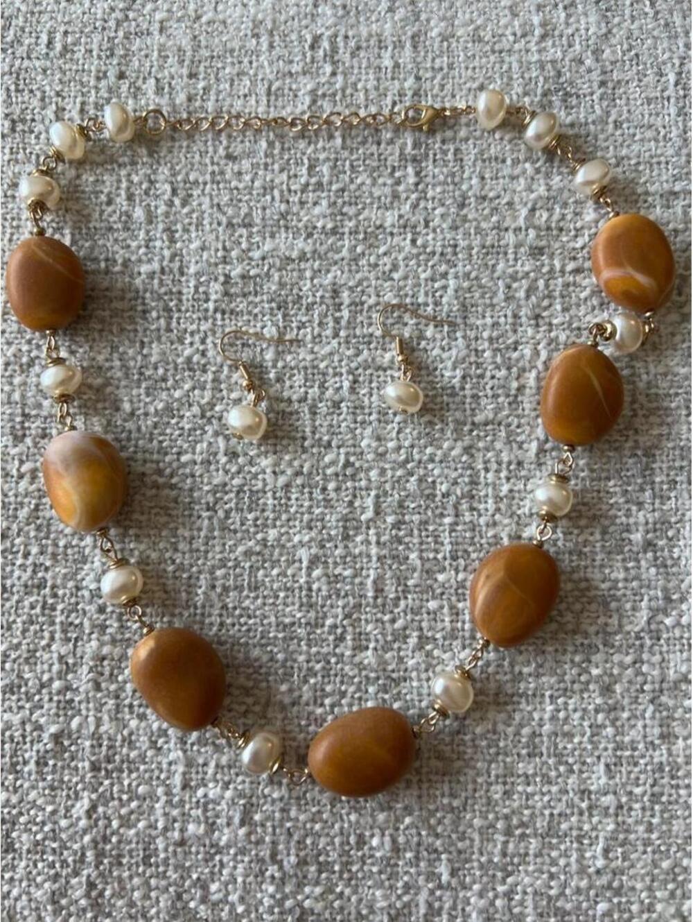 Earthy Bohemian Style Necklace & Earring Set